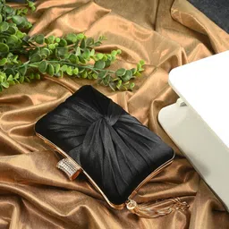 Toobacraft Embellished Box Clutch-11