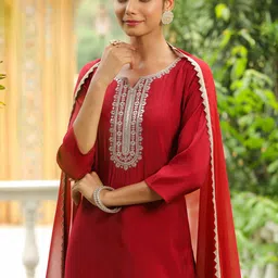 Janasya Women Yoke Design Regular Thread Work Chanderi Silk Kurta with Trousers & With Dupatta-picture-10