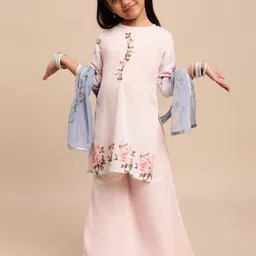 AHALYAA KIDS Girls Floral Printed Regular Gotta Patti Kurta With Sharara & Dupatta-image-16