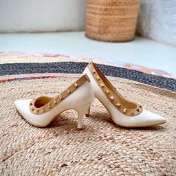 TIESTA Embellished Pointed Toe Slim Heeled Pumps-28