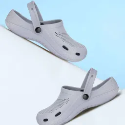 Men Flip Flops-10