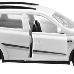 XUV 500 White-image-44