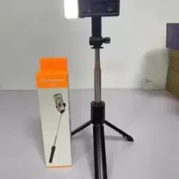 Rangwell Portable Bluetooth selfie stick with wireless remote and extendable tripod Tripod Bluetooth Selfie Stick image 5