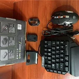 BCG Bluetooth Gaming Keyboard Mouse Convertor For Smartphone 4 in 1 Mobile Game Bluetooth Handheld Gaming Keyboard image 2