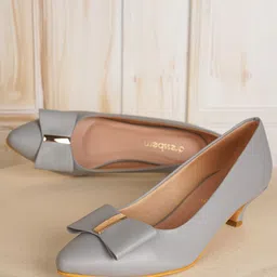 DressBerry Grey Pointed Toe Kitten Pumps with Bows-21