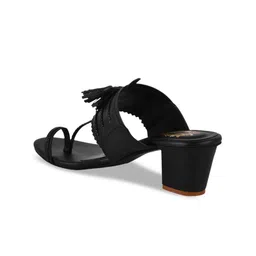 Shoetopia Textured Ethnic One Toe Block Heels With Tassels image 4