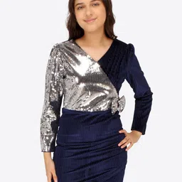 CUTECUMBER Girls Embellished V-Neck Sequinned Detailed Velvet Sheath Dress-image-17