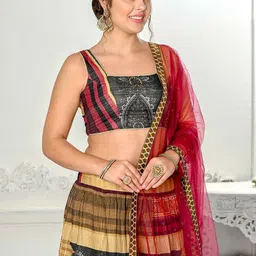SAPTRANGI Printed Ready to Wear Lehenga & Blouse With Dupatta image 5