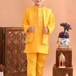 Superminis Boys Ethnic Motifs Embroidered Thread Work Straight Kurta With Pyjamas & Jacket-1
