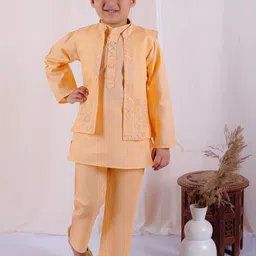 Superminis Boys Ethnic Motifs Embroidered Thread Work Straight Kurta With Pyjamas & Jacket-2