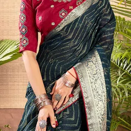 Anouk Geometric Printed Zari Saree image 3