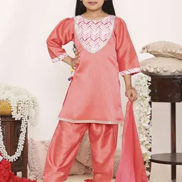 KID1 Girls Ethnic Motifs Printed Regular Gotta Patti Kurta with Salwar & With Dupatta-image-42