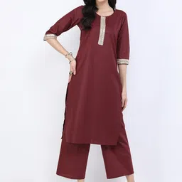 Vishudh Women Burgundy Embroidered Thread Work Kurti with Trouser-image-21