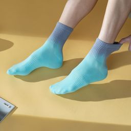 DAMENSCH Unisex Statement Ombre Dyed Calf-Length Socks-image-64