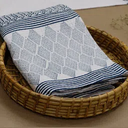 DESIGN GAATHA White & Blue Geometric Printed 350 GSM Cotton Bath Towel-55
