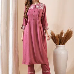 FASHOR Floral Yoke Design Regular Thread Work Kurta with Trousers-image-39
