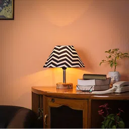 Pinecraft INTERNATIONAL Black & White Table Lamp with Shade-23