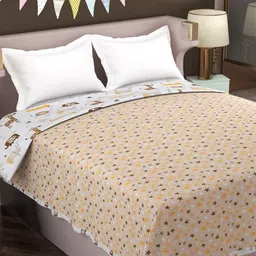 Florida Beige & White Cartoon Reversible Cotton AC Room 210 GSM Double Bed Comforter-image-46