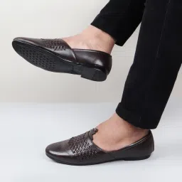 Laser Cut Knitted Design Ethnic Wedding Broad Feet Slip On Juttis and Mojaris For Men-image-66