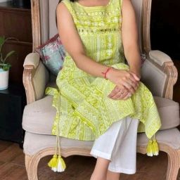 Women Printed, Embroidered Viscose Rayon A-line Kurta-image-4