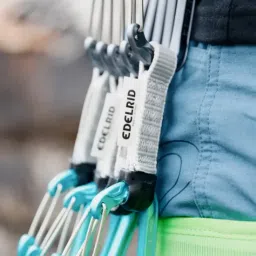 edelrid Pure Wire Set II 10 CM Lightweight & Sturdy Quickdraw with A Wire Gate Climbing Quickdraw image 5