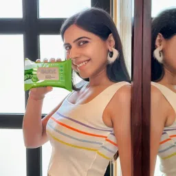 lieve Refreshing Wet Wipes 2 Fragrances (Aloe Vera & Cucumber,Ice Fresh)(100 Tissues) image 4