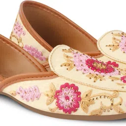 Women's Handcrafted Embroidered Jutti, Designer Stylish Ethnic Jutti Mojari Bellies For Women-image-23