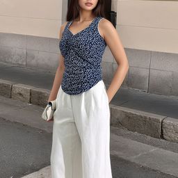 Stylecast X Hersheinbox Abstract Print Sweetheart Neck Ruched Top image 2