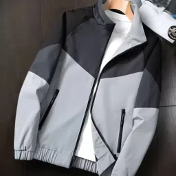 Men Colorblock Casual Jacket-image-17