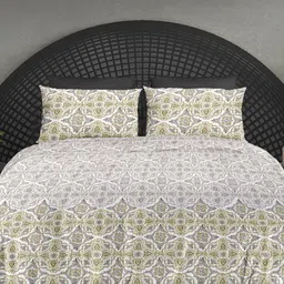 Ariana Grey & White 300 TC King Bedsheet with 2 Pillow Covers-image-91