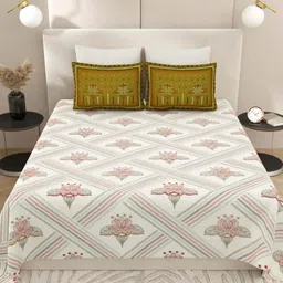 LIVING ROOTS Cream-Coloured Floral Pure Cotton 300 TC King Bedsheet with 2 Pillow Covers-image-98