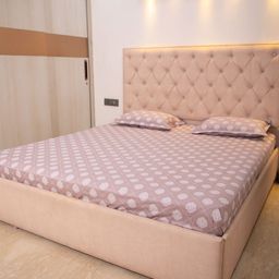 STUDIOHMK Pink & White Ethnic Motifs Cotton 180 TC King Bedsheet with 2 Pillow Covers-picture-1