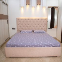 STUDIOHMK Purple & White Floral Cotton 180 TC King Bedsheet with 2 Pillow Covers-image-87