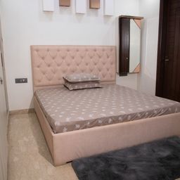 STUDIOHMK Brown Cotton Floral 180 TC King Bedsheet with 2 Pillow Covers-image-50