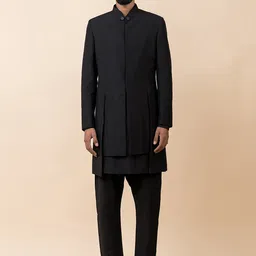 Tasva Men Black Solid Mandarin Collar Sherwani-picture-13