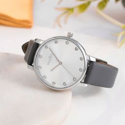 Voylla Women Dial & Leather Bracelet Style Straps Analogue Watch 8905124490152-image-88