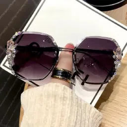 UV Protection Oval Sunglasses (Free Size)-25
