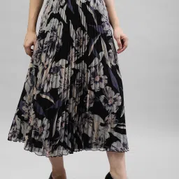 Women Printed Pleated Black Skirt-image-28