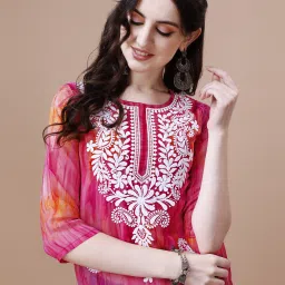 Women Embroidered Georgette Straight Kurta-image-35