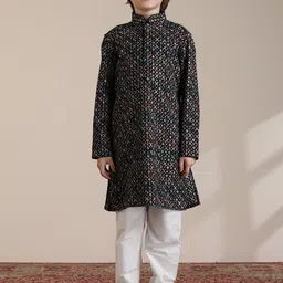 Manyavar Boys Ethnic Motifs Printed Regular Chikankari Kurta with Pyjamas-image-96