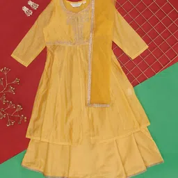 AKKRITI BY PANTALOONS Girls Geometric Woven Design A-Line Kurta & Skirt With Dupatta-image-40