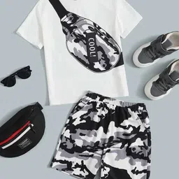 Googo Gaaga Boys Round Neck T-shirt with Printed Shorts-image-11