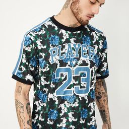max Superhero Printed T-shirt-image-11