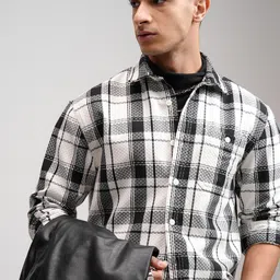 HIGHLANDER Men Relaxed Fit Spread Collar Tartan Checked Cotton Casual Shirt-image-91