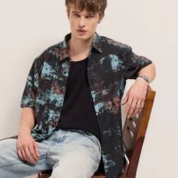 THE BEAR HOUSE Men Spread Collar Abstract Printed Relaxed Fit Casual Shirt-image-89
