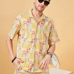 People Green Slim Fit Geometric Printed Cuban Collar Pure Cotton Casual Shirt-image-51