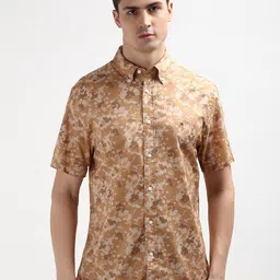 Tommy Hilfiger Abstract Printed Button Down Collar Casual Shirt-picture-4