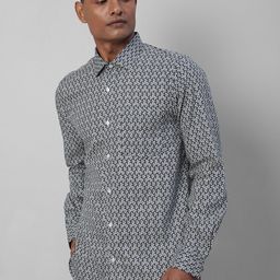 Turtle Abstract Printed Standard Slim Fit Cotton Opaque Formal Shirt-image-53