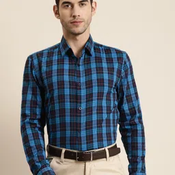 SOJANYA Men Navy Blue & Red Classic Regular Fit Checked Pure Cotton Formal Shirt-image-38