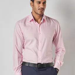 Bubber Blu Relaxed Fit Chambray Weaved Opaque Formal Shirt-image-5